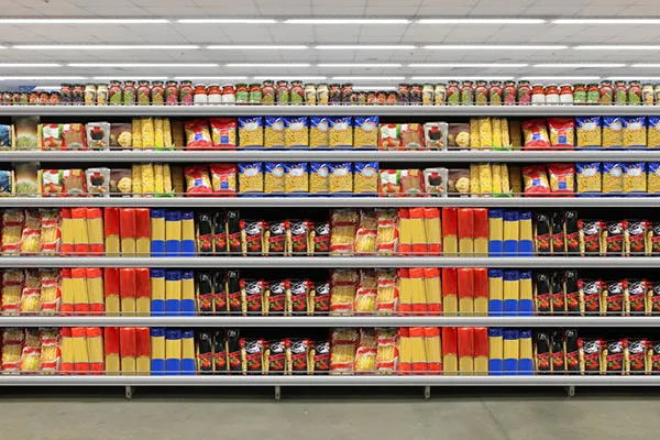 Pasta-packing-on-shelf