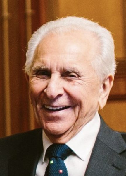 Eliot Kay