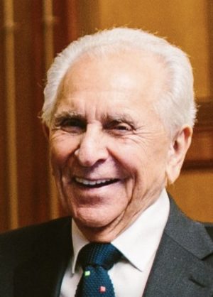 Eliot Kay